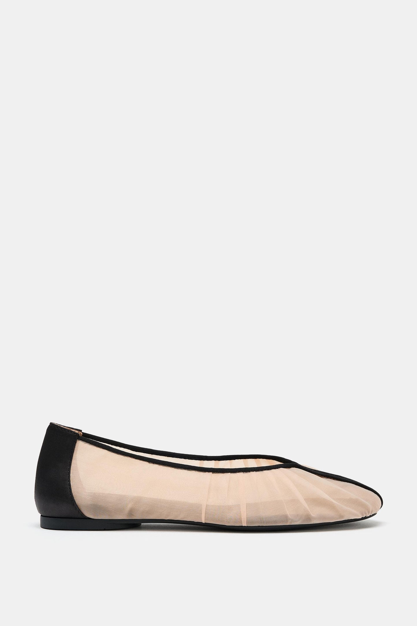 #E6E6DF, Gris taupe